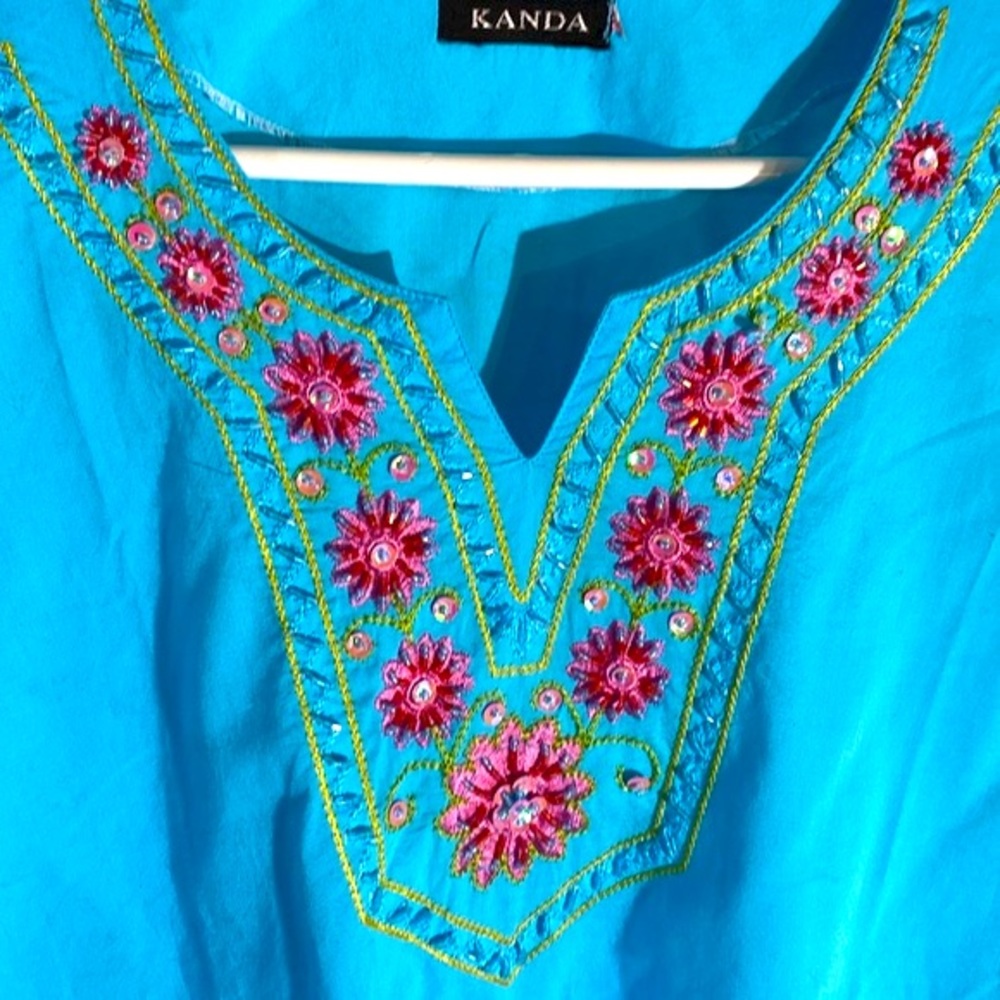 Kanda bright turquoise tunic style cotton top trimmed with pink sequins